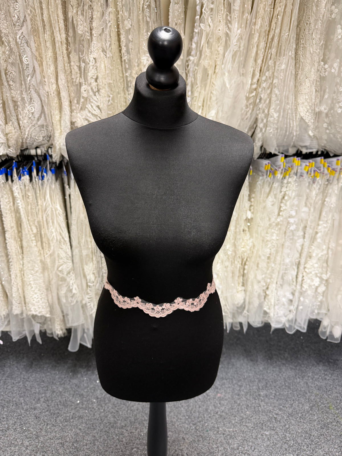 Antique Rose Corded Edging - T782