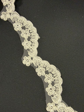 Ivory Corded Sequin Edging - T713