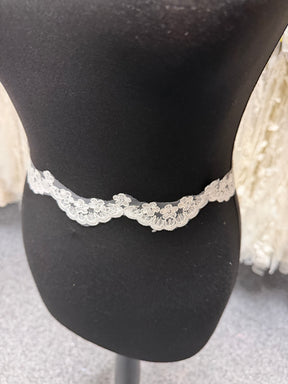 Ivory Corded Sequin Edging - T713
