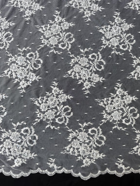 Ivory Sequin Lace - P218