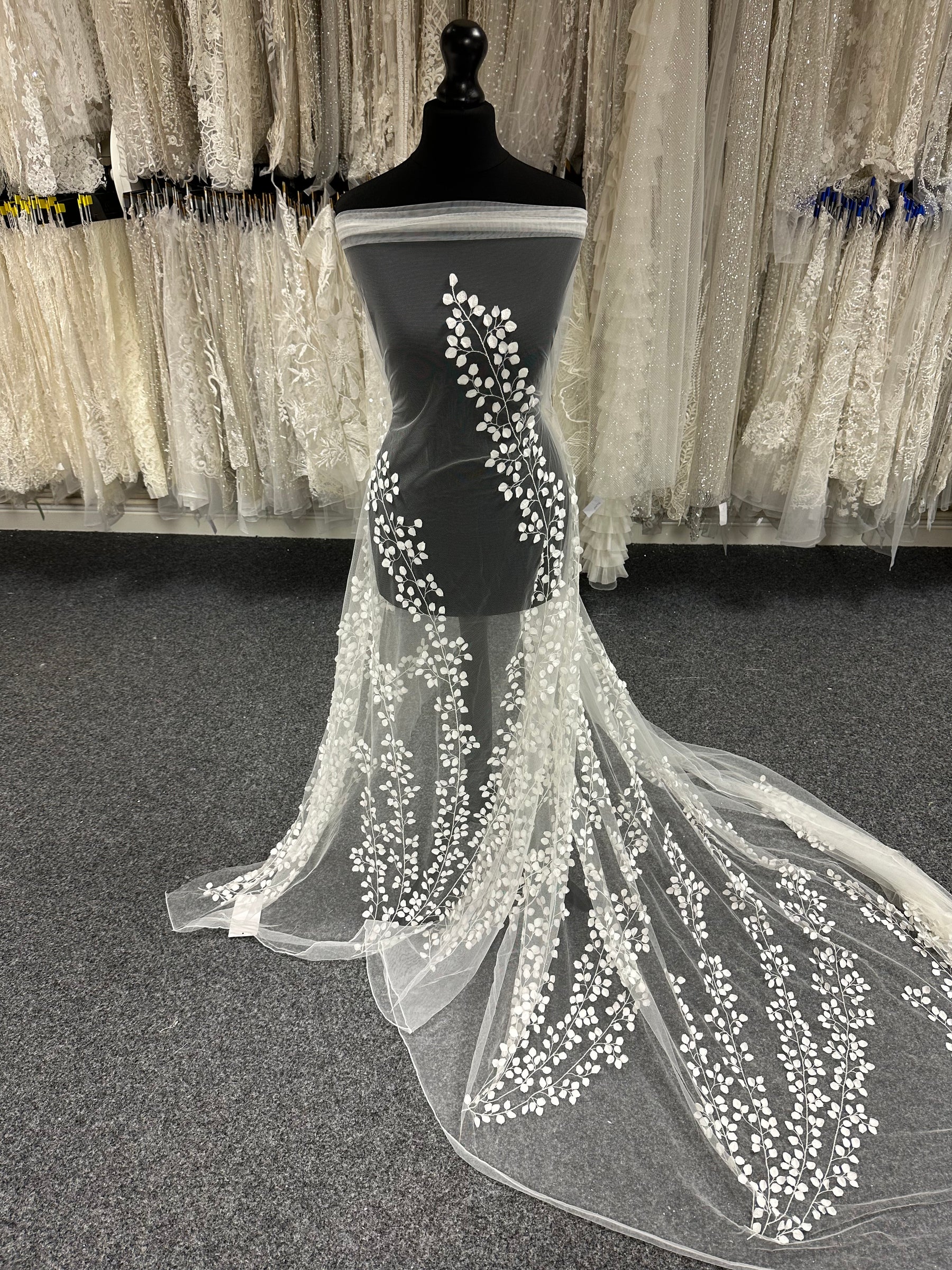 Ivory Embroidered Lace – EB5007