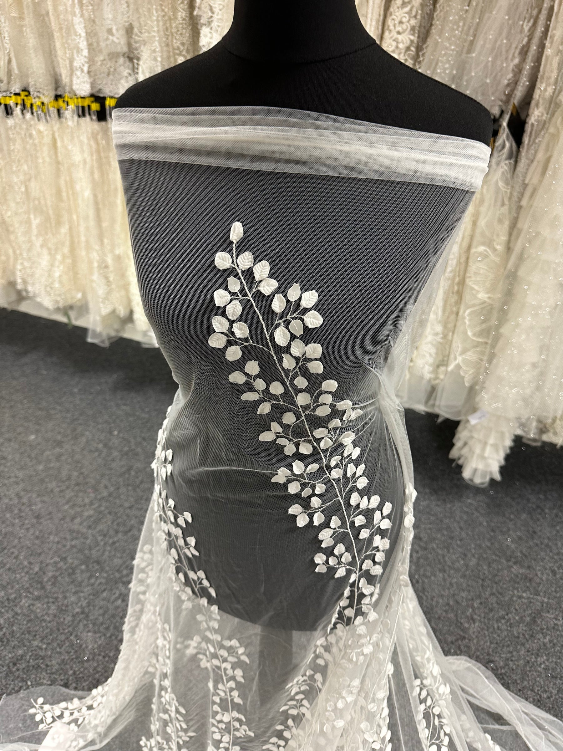 Ivory Embroidered Lace – EB5007