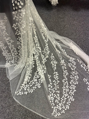 Ivory Embroidered Lace – EB5007