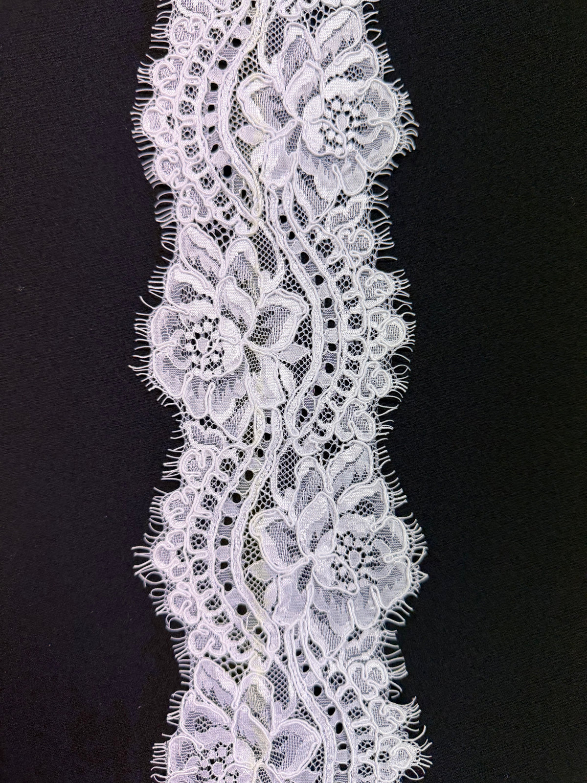 White Corded Edging - T554