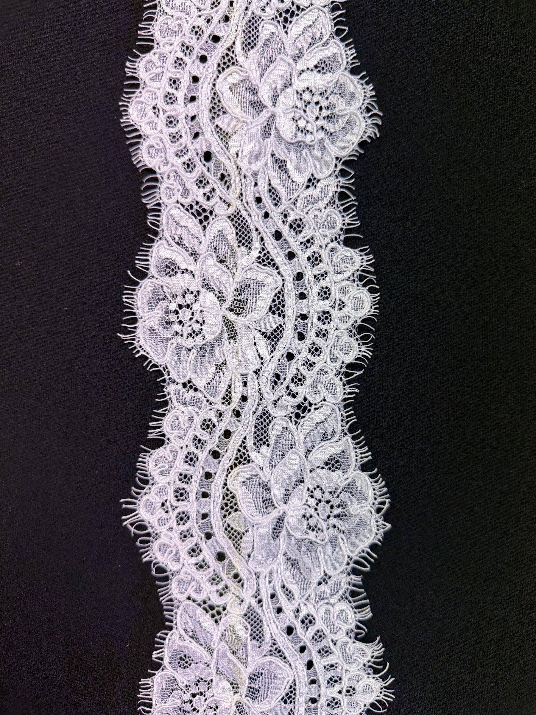 White Corded Edging - T554