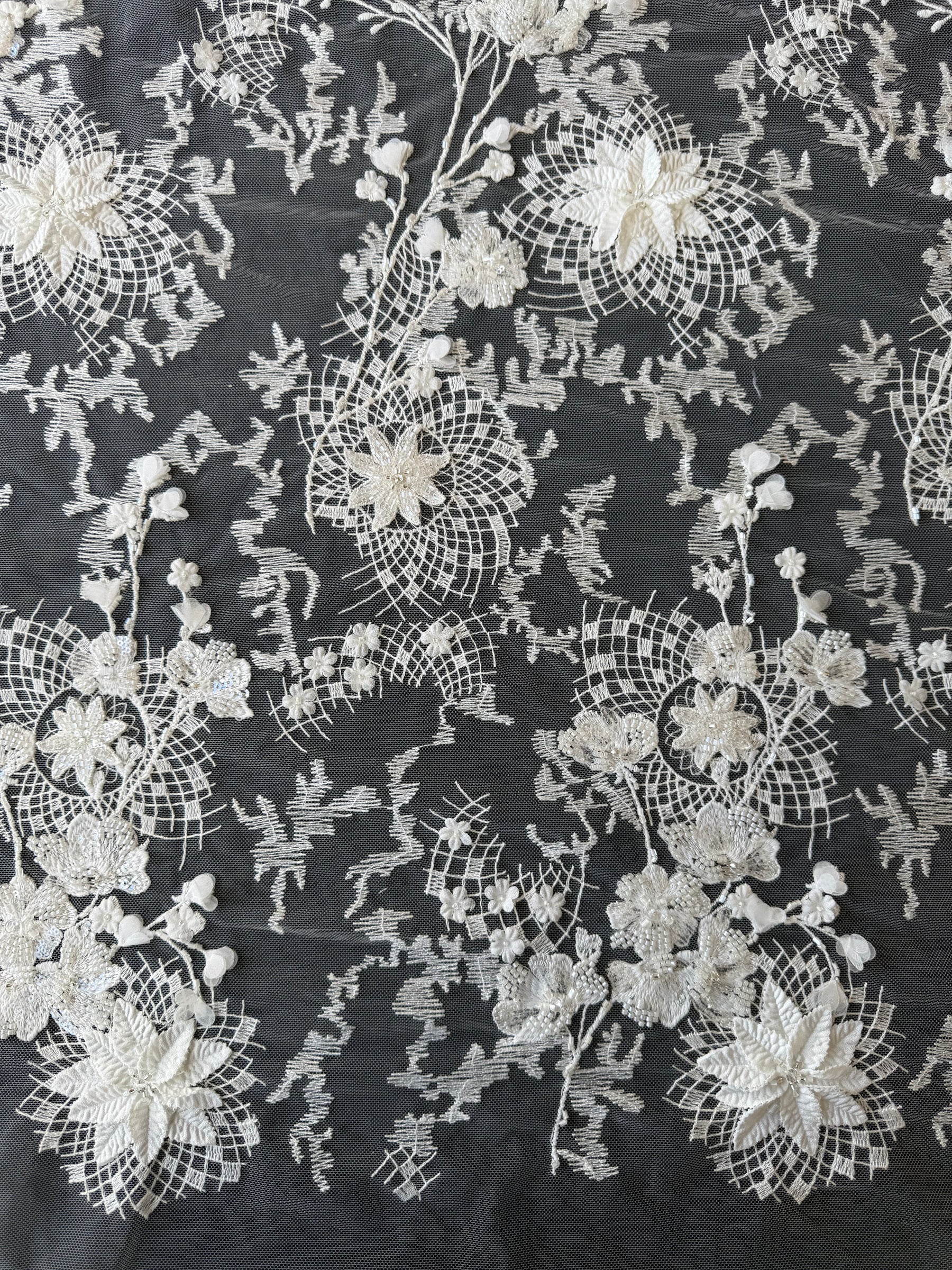 Ivory Embroidered Lace - Vida