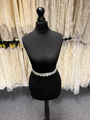 Ivory 3D Beaded Sequin Edging - T513