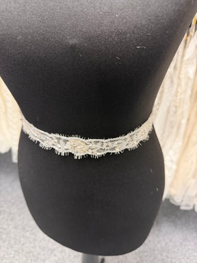 Ivory 3D Beaded Sequin Edging - T513
