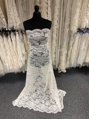 Ivory Raschel Lace - P212