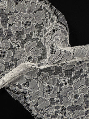 Ivory French Lace Edging - T555