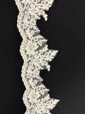 Ivory Edging - T788