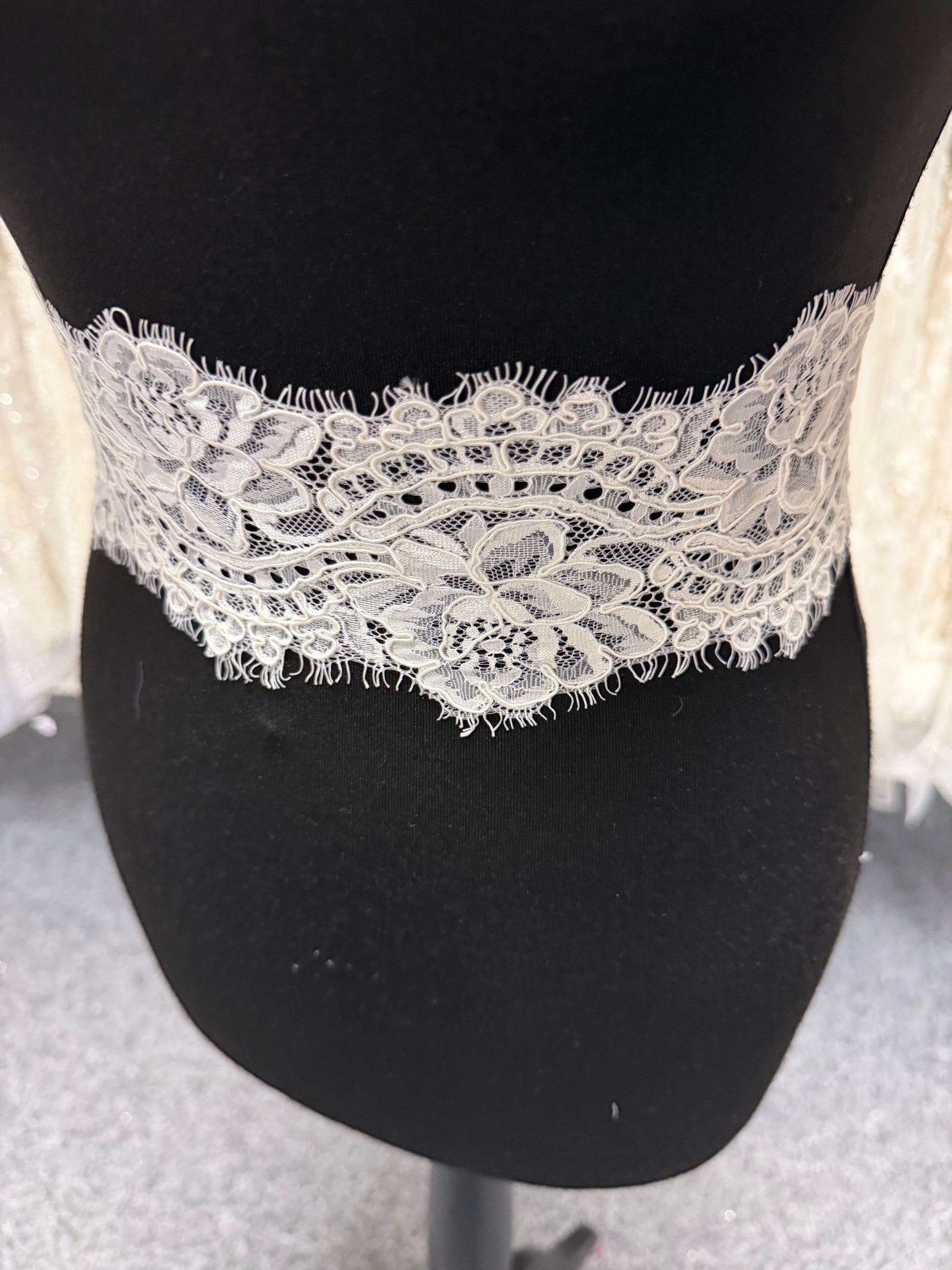 Ivory Corded Edging - T554