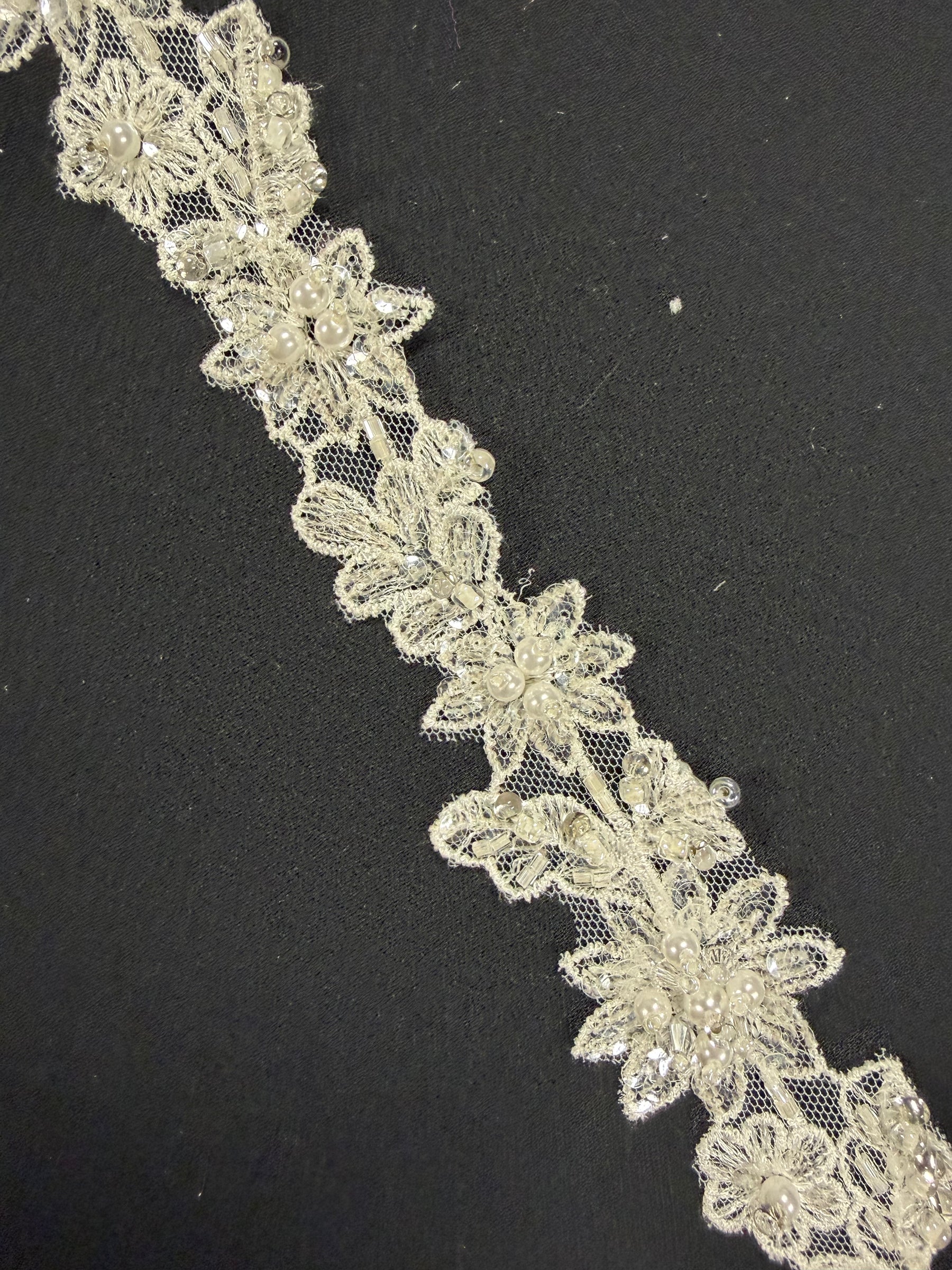 Ivory Beaded Sequin Edging - T629