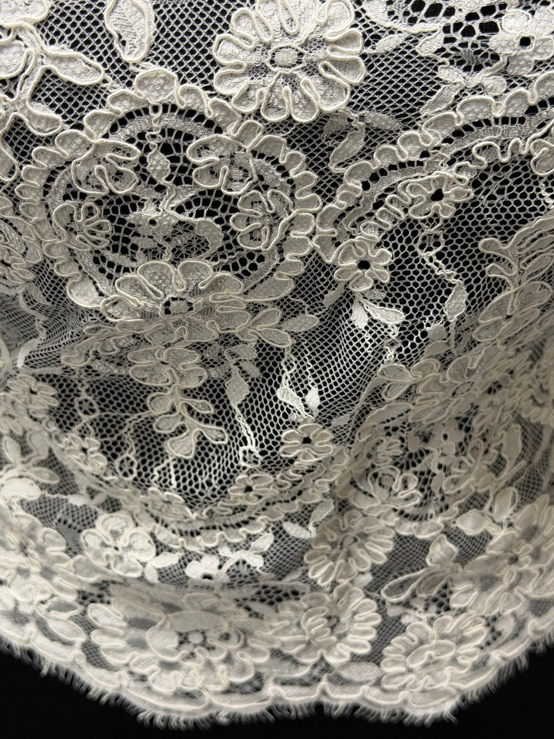 Pale Ivory Corded Lace Trim - Eloise