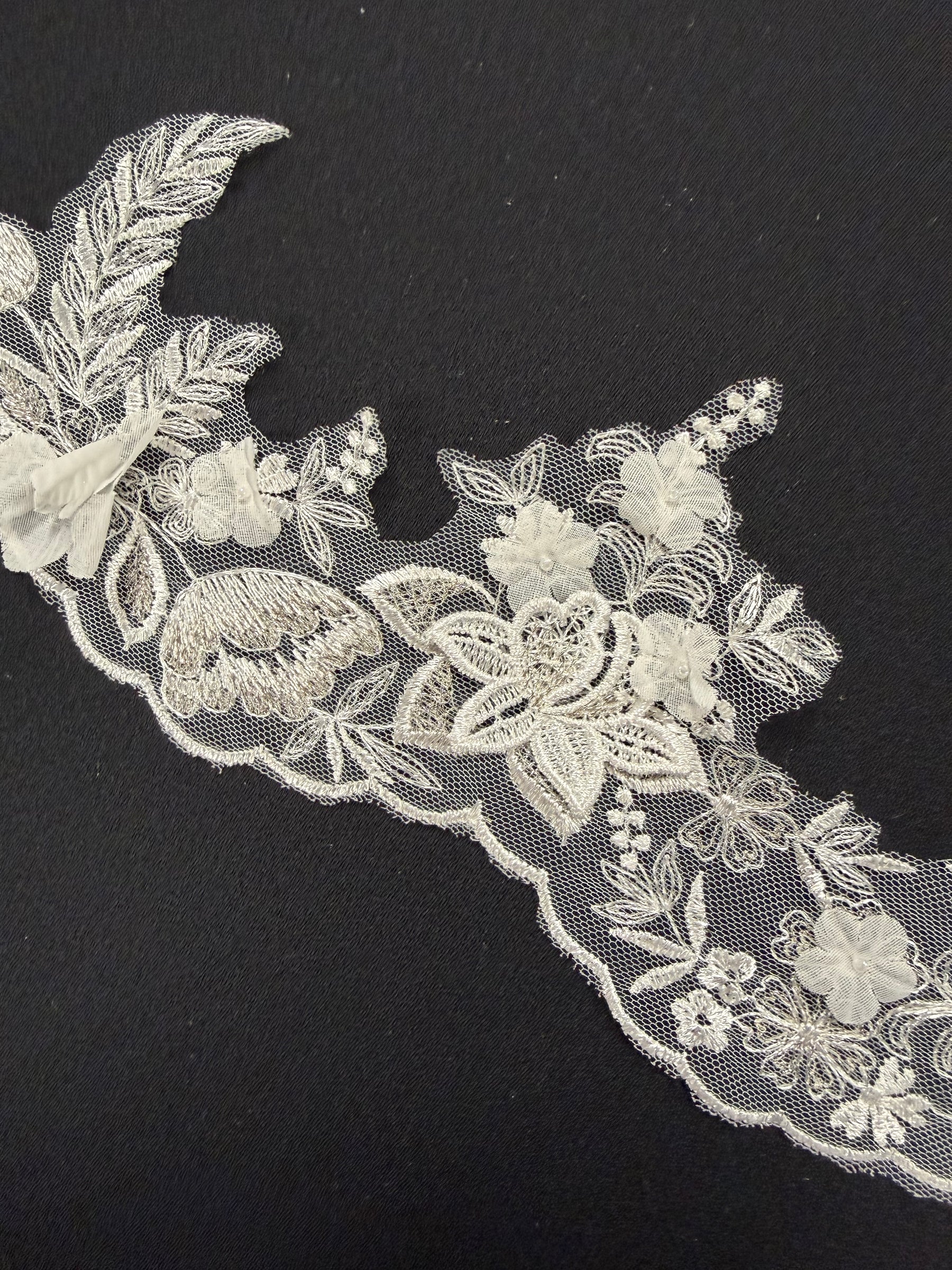 Ivory/Silver 3D Embroidered Beaded Edging - T646