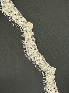 Ivory Sequin Edging - T684
