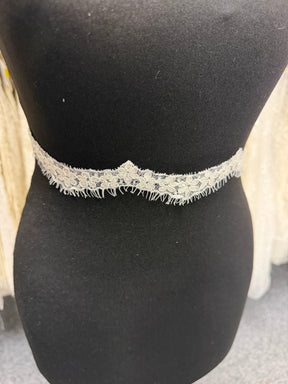 Ivory Sequin Edging - T684