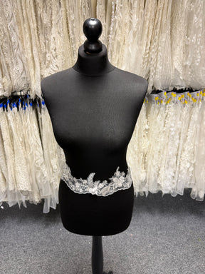 Ivory/Silver 3D Embroidered Beaded Edging - T646