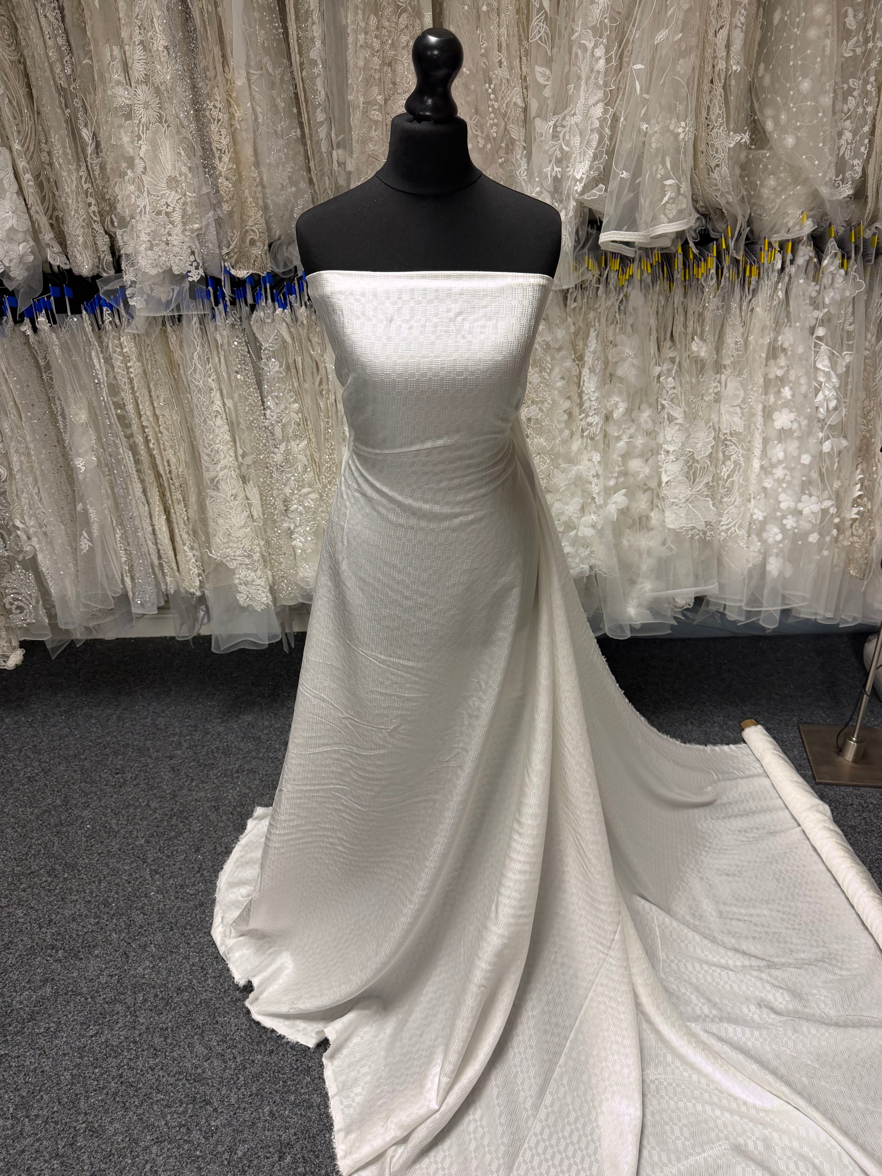 Ivory Geometric Weave - PH5020