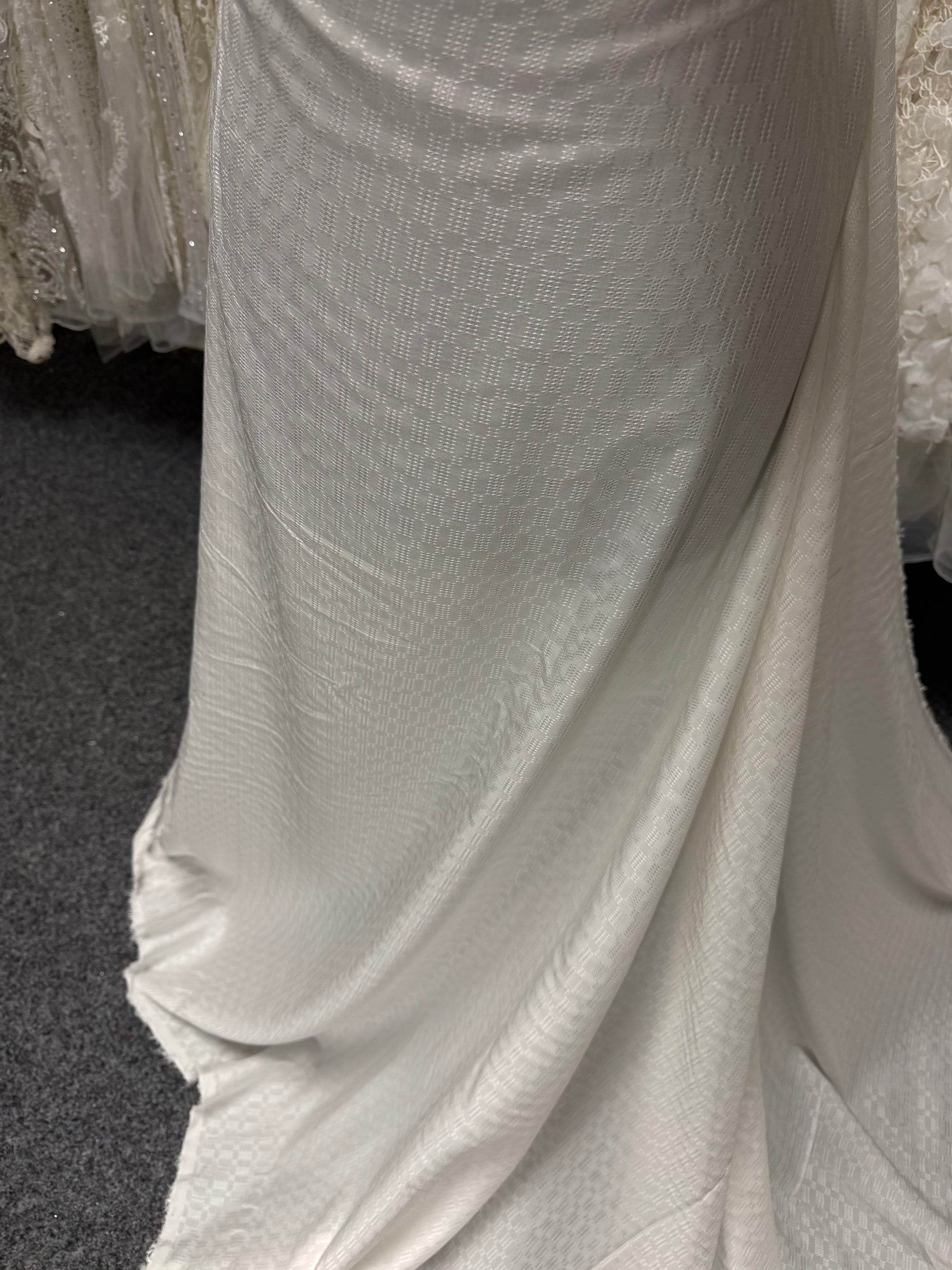 Ivory Geometric Weave - PH5020