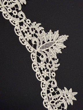 Ivory Guipure Lace Edging - T687
