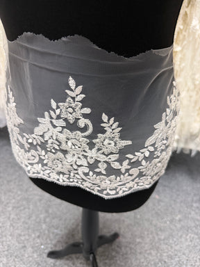 Ivory Sequin Edging - T661