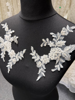 Ivory Beaded Lace Appliques - T507