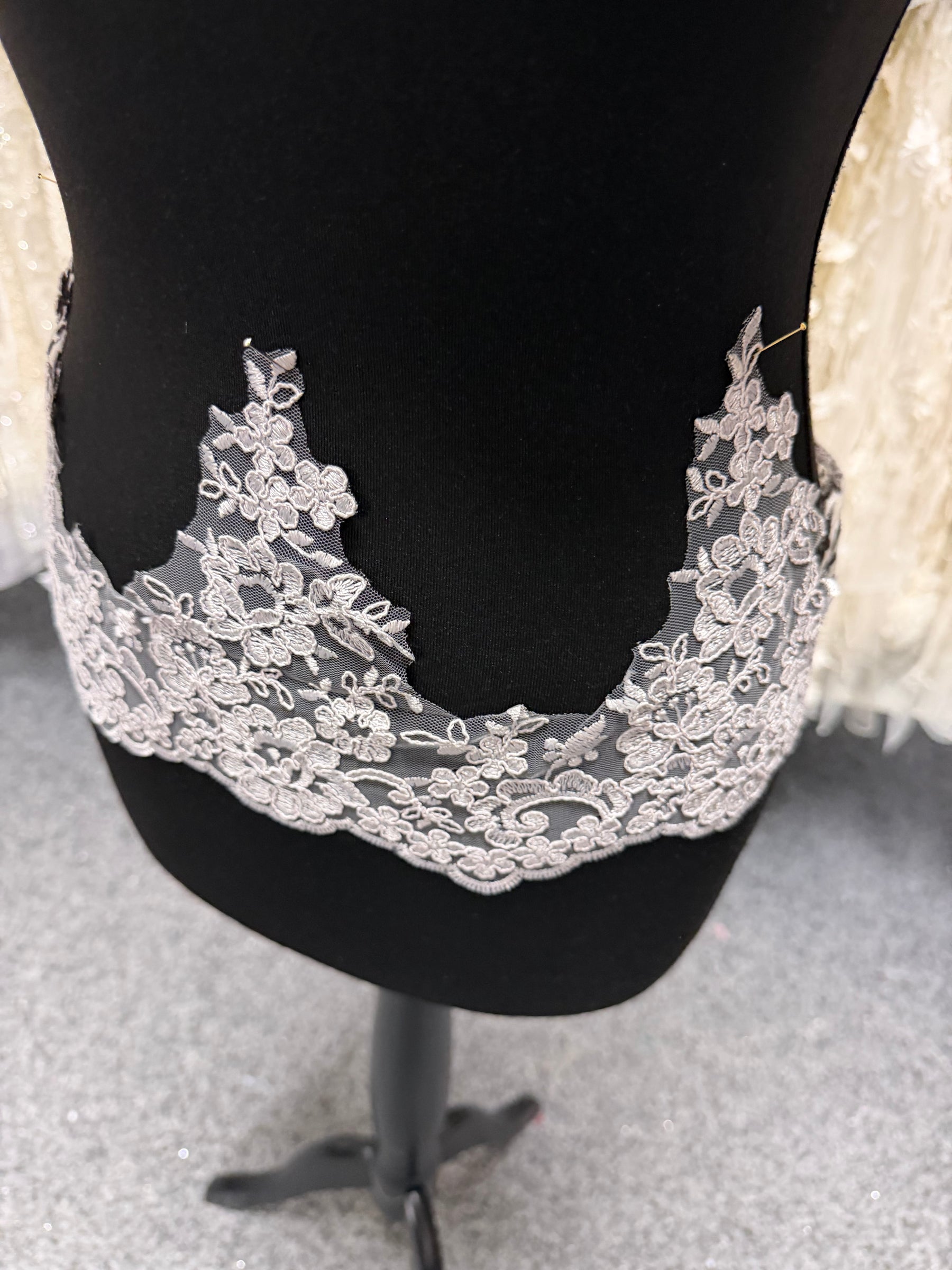Silver Corded Lace Trim - T660