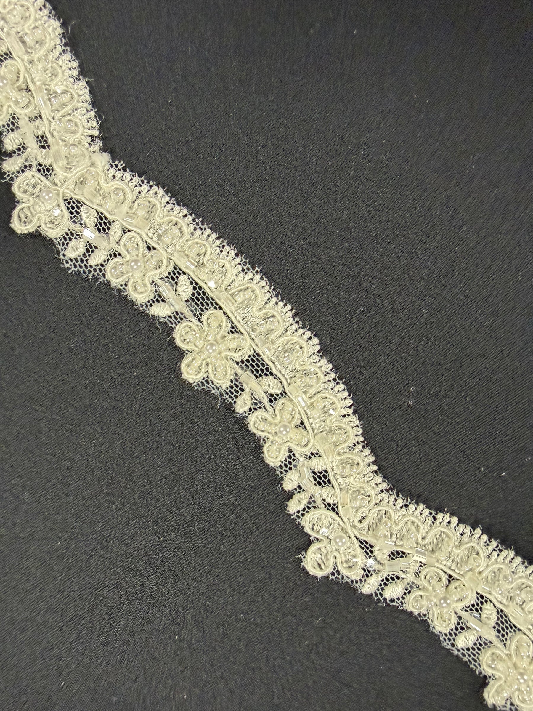 Ivory Corded Beaded Sequin Edging - T664