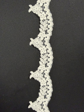 Ivory Corded Lace Trim - T662