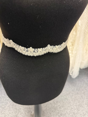 Ivory Corded Beaded Sequin Edging - T664