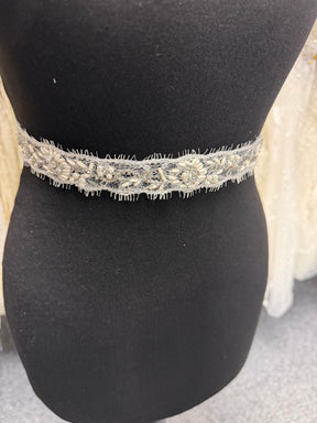 Ivory Beaded Edging - T511