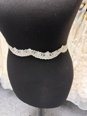 Ivory Corded Lace Trim - T665