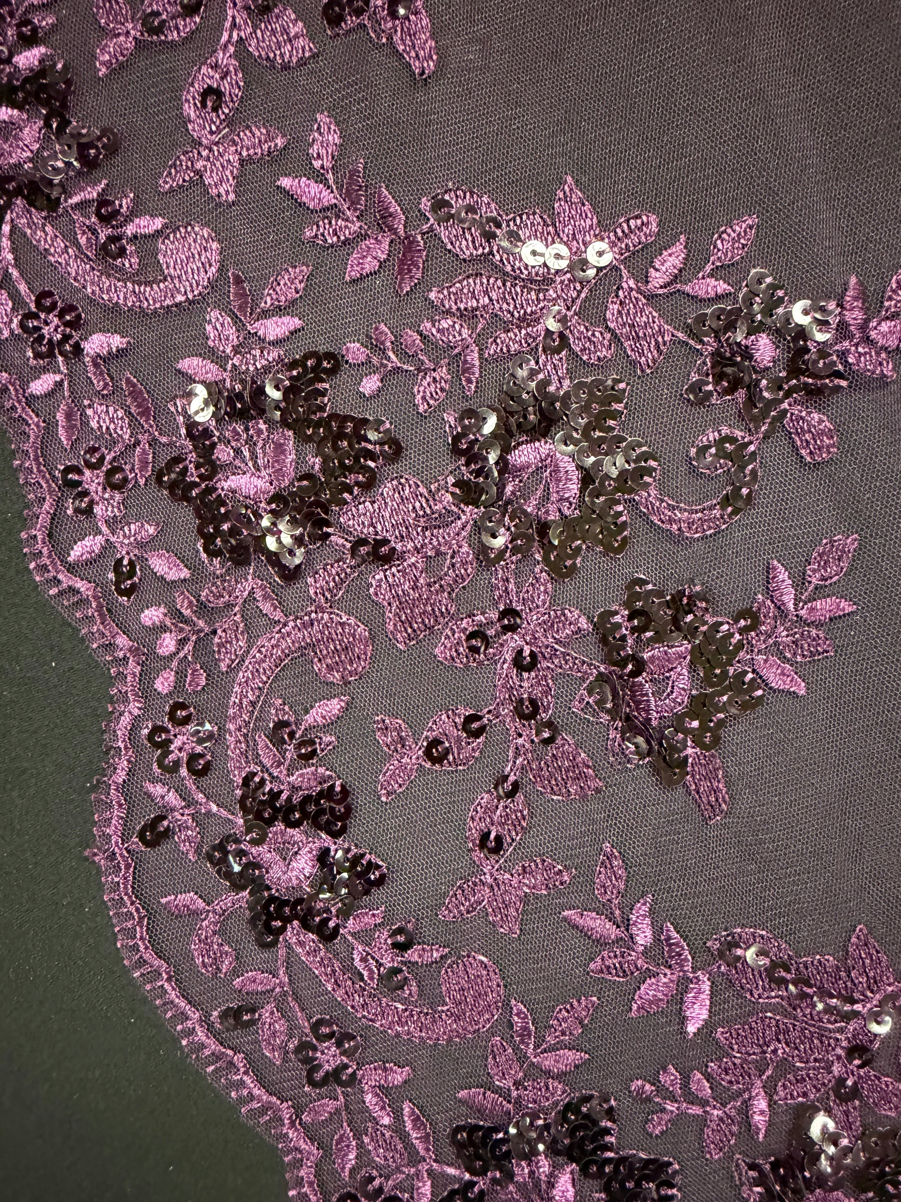 Plum Sequin Edging - T661