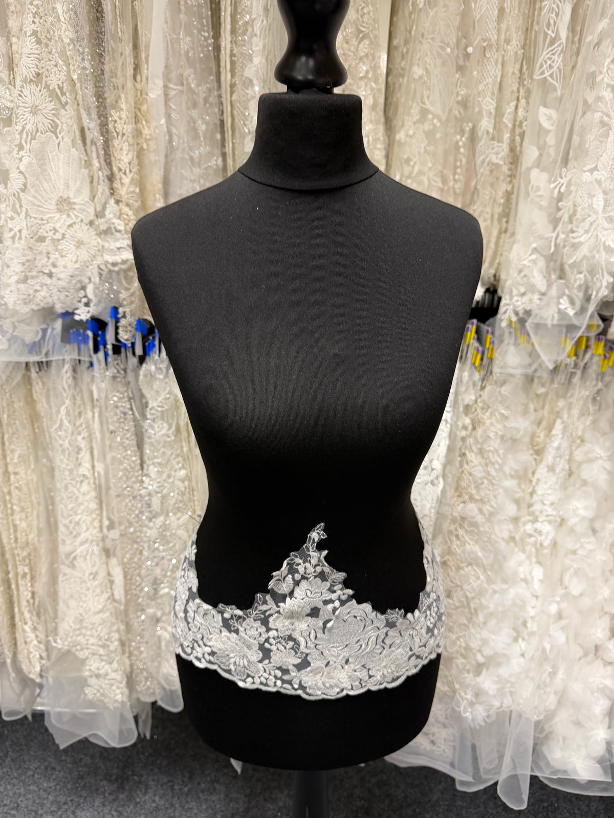 Ivory Laser Lace Trim - T933