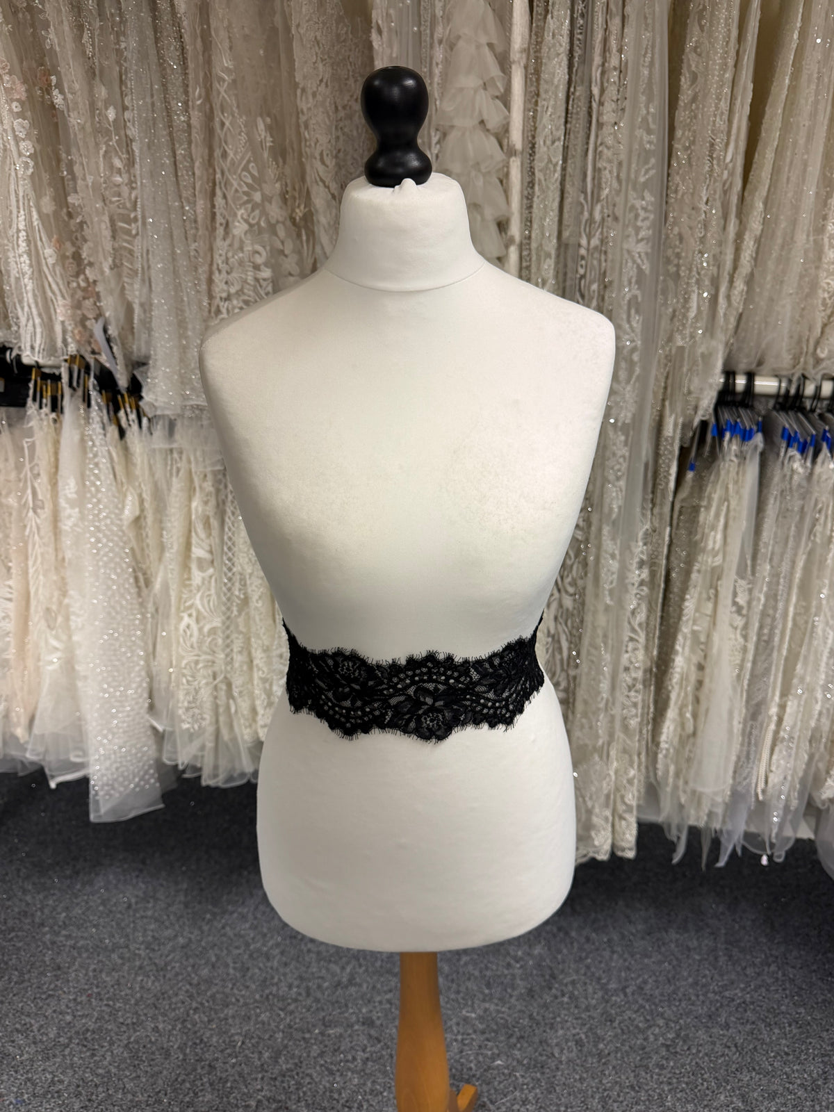 Black Corded Edging - T554