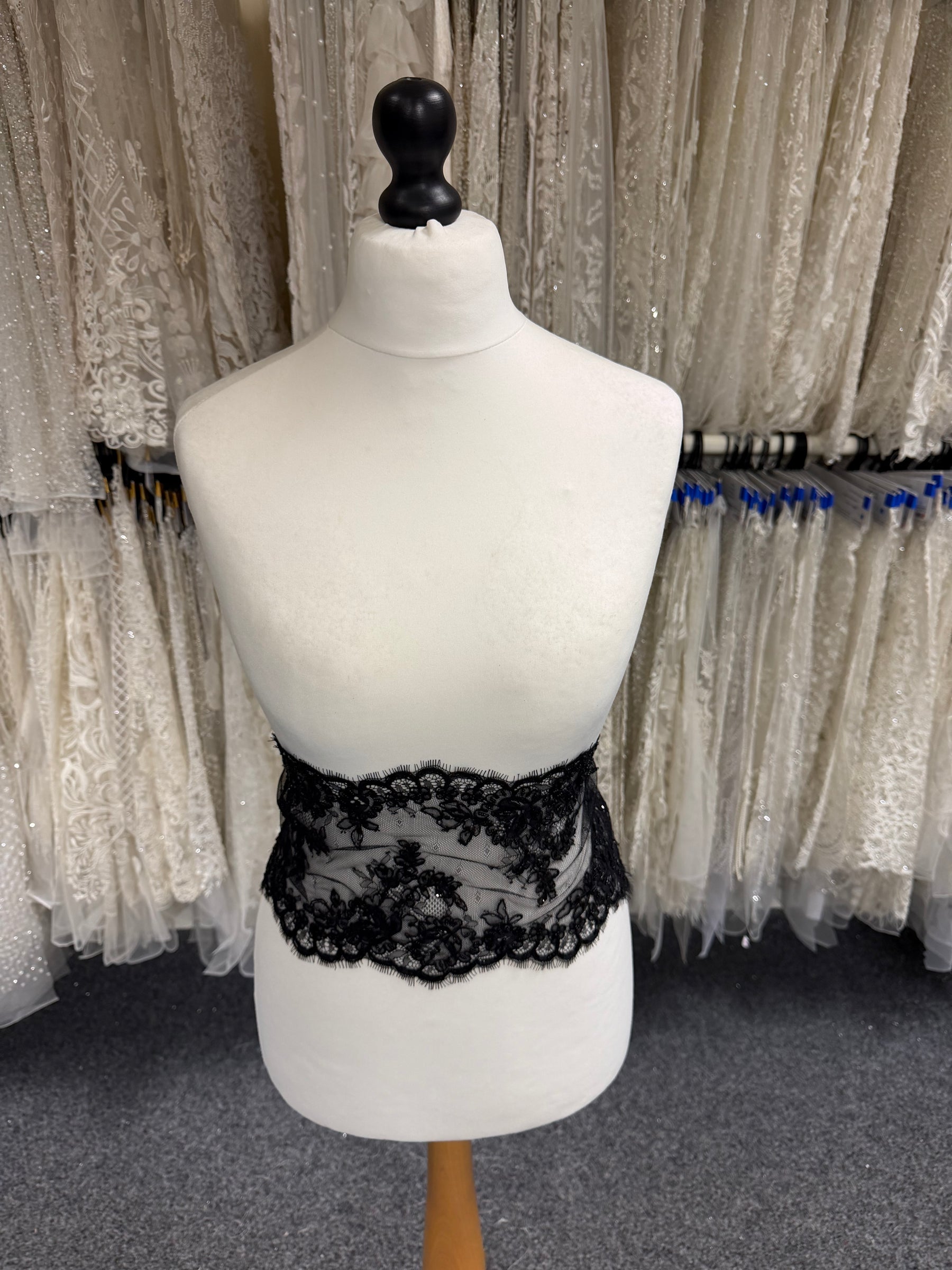 Black Corded Beaded Edging - T682
