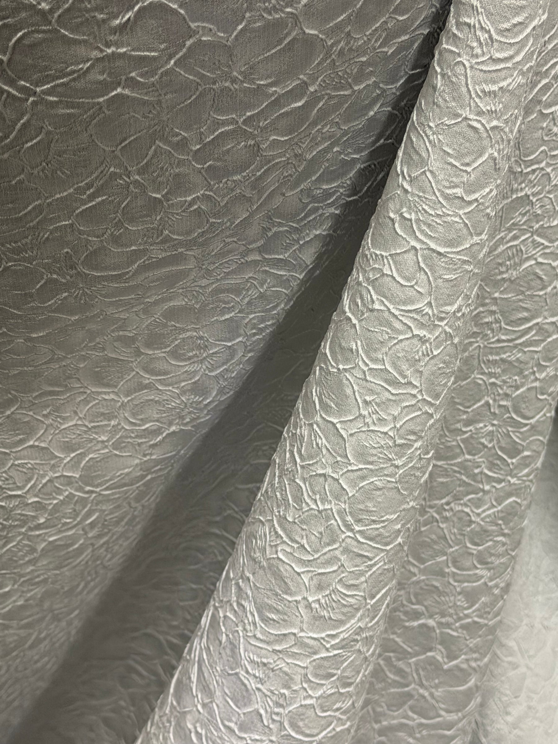 Silver Jacquard - P659