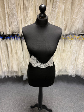 Ivory Corded Sequin Edging - T418