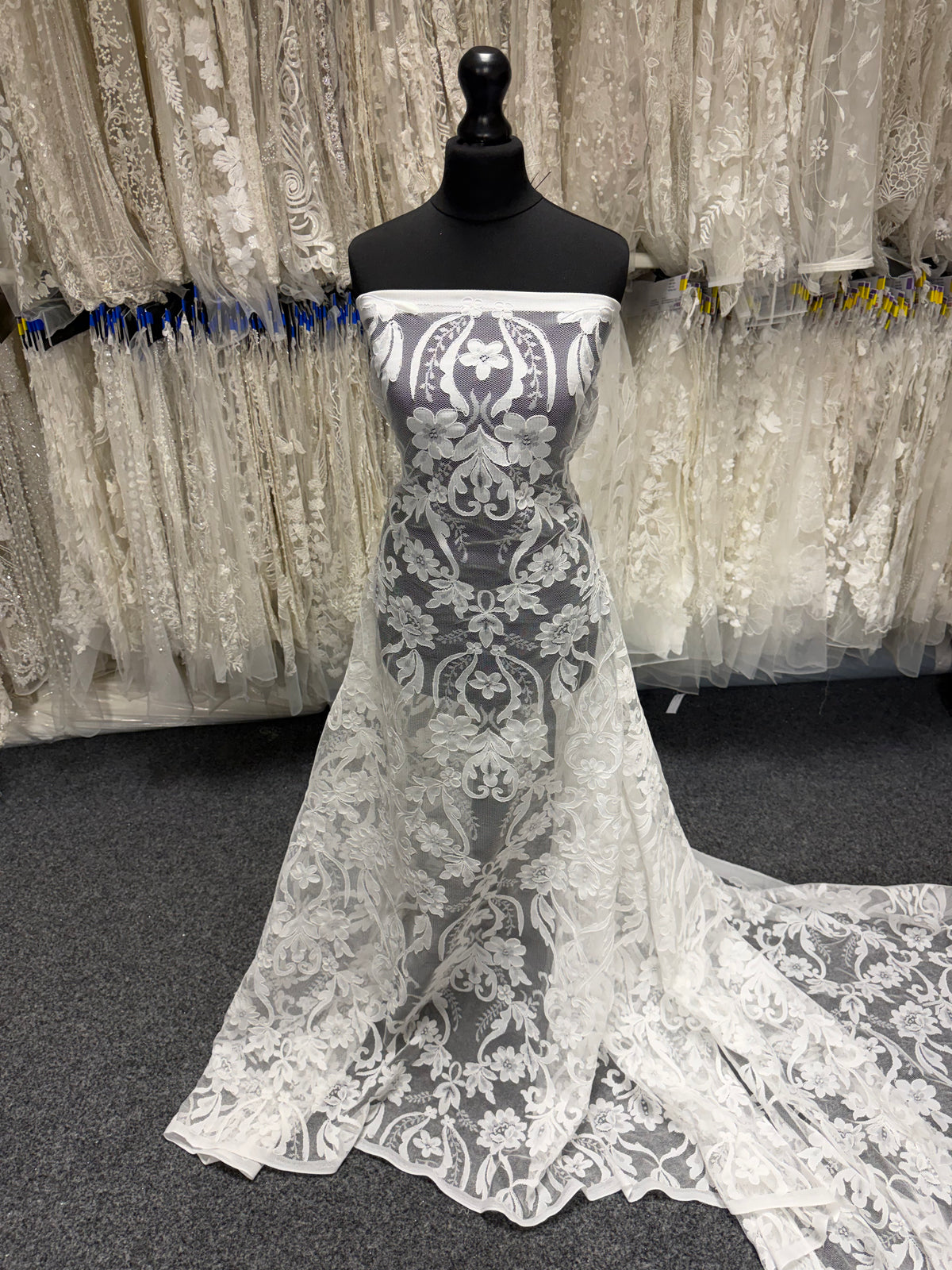 Ivory Corded Lace – Taylin