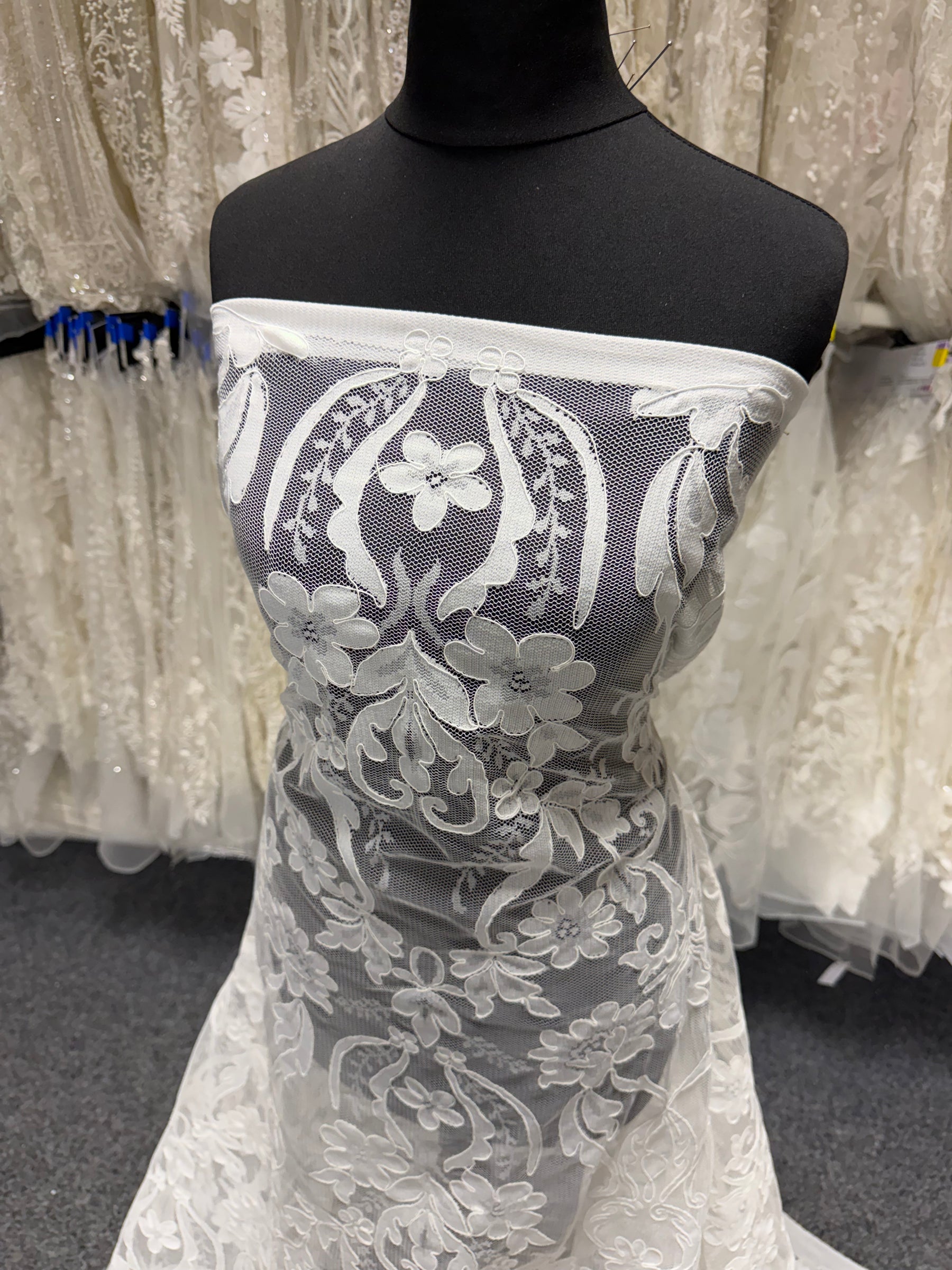 Ivory Corded Lace – Taylin