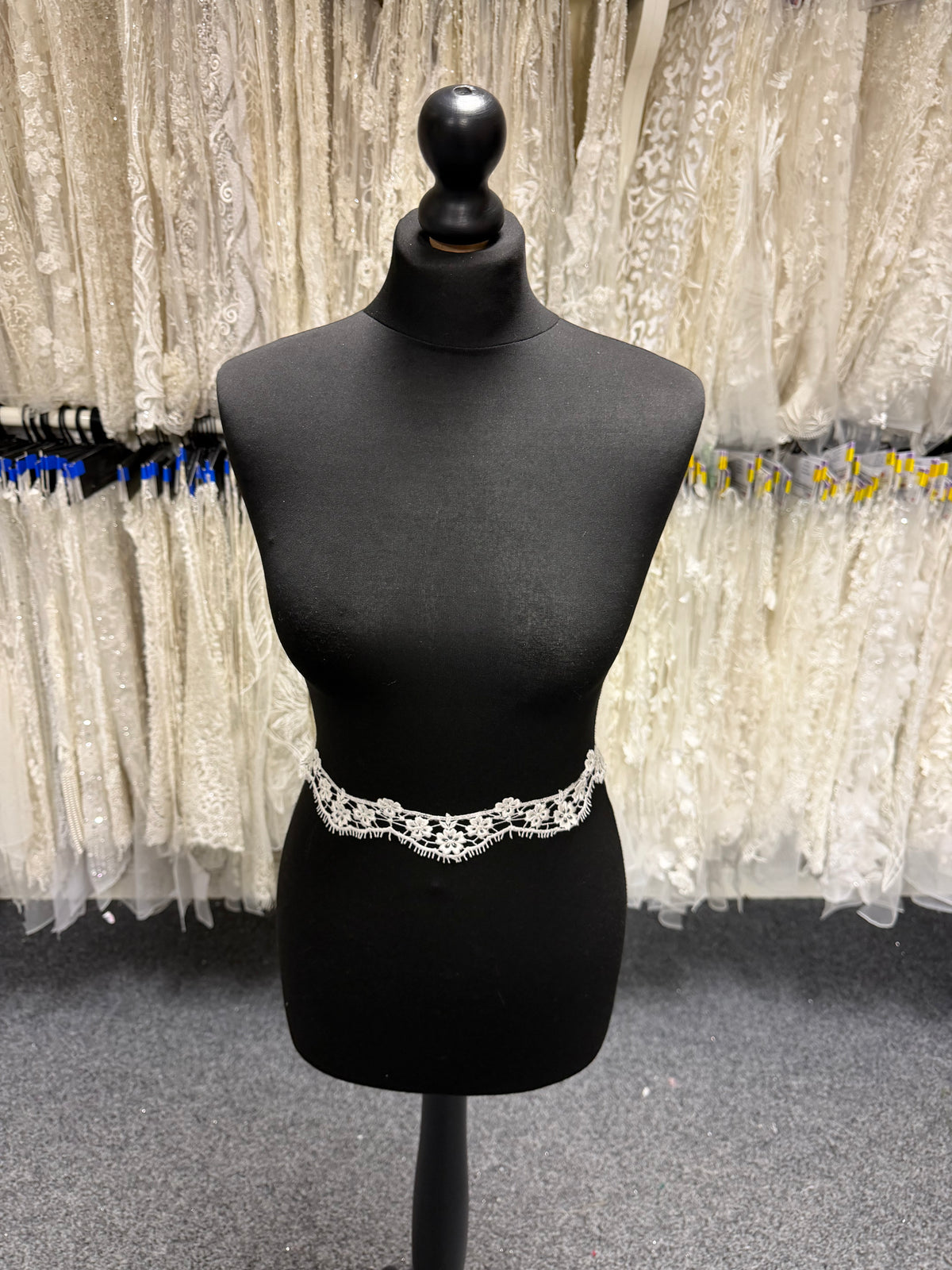 Ivory Sequin Guipure Edging - T433