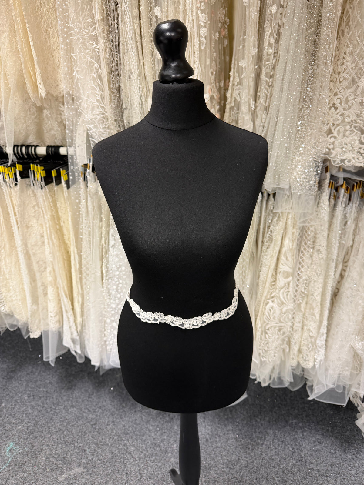 Ivory Corded Edging - T377