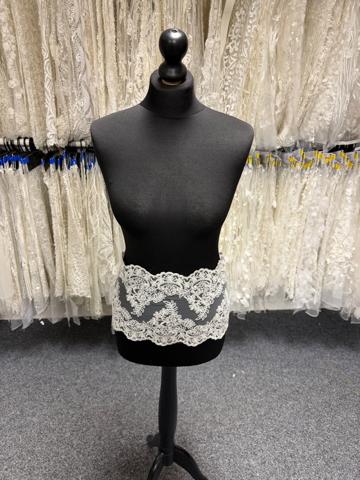 Ivory Corded Edging - T379