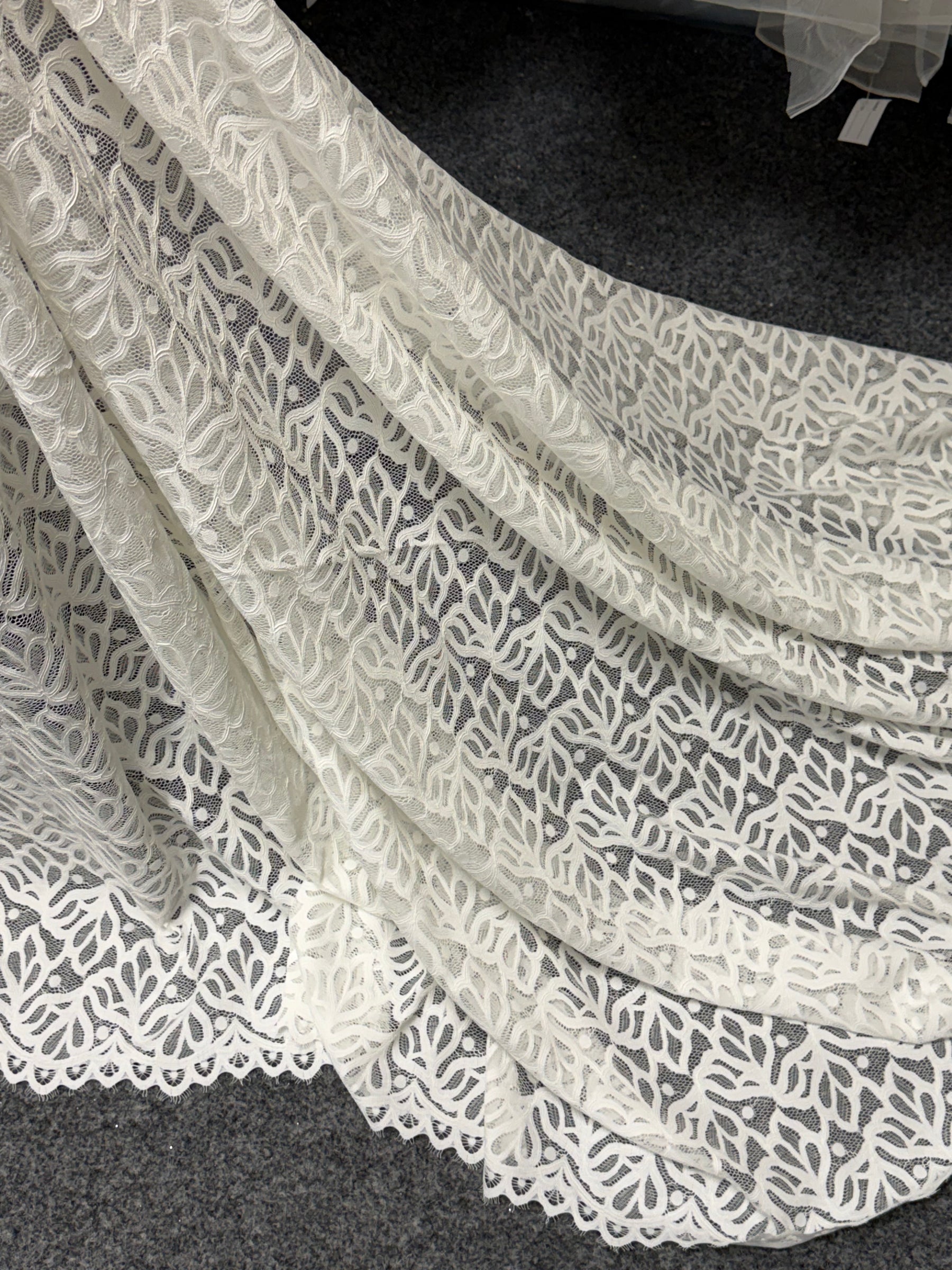 Ivory Stretch Raschel Lace - Tankara