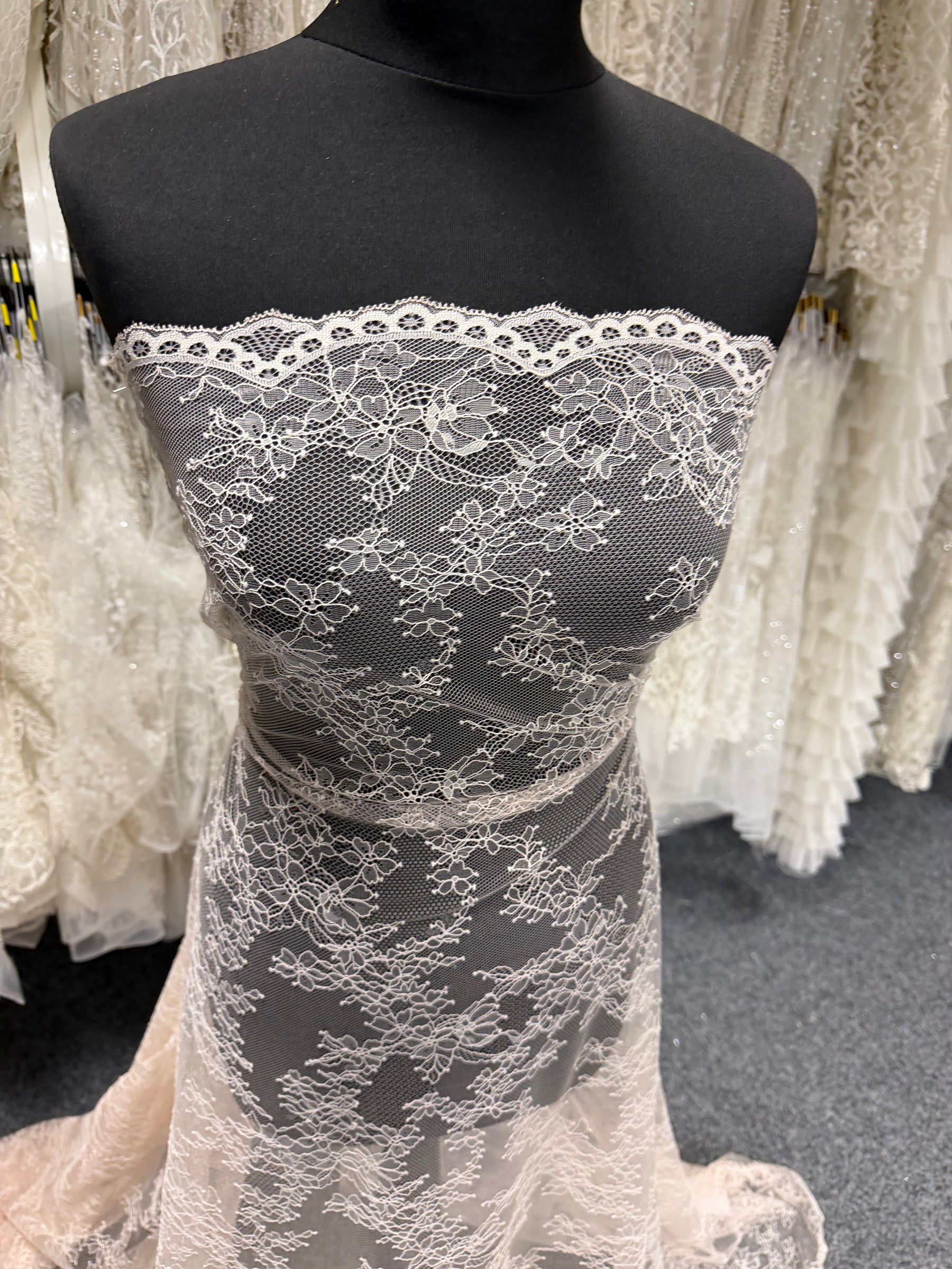 Rose Pink Raschel Lace - Rome