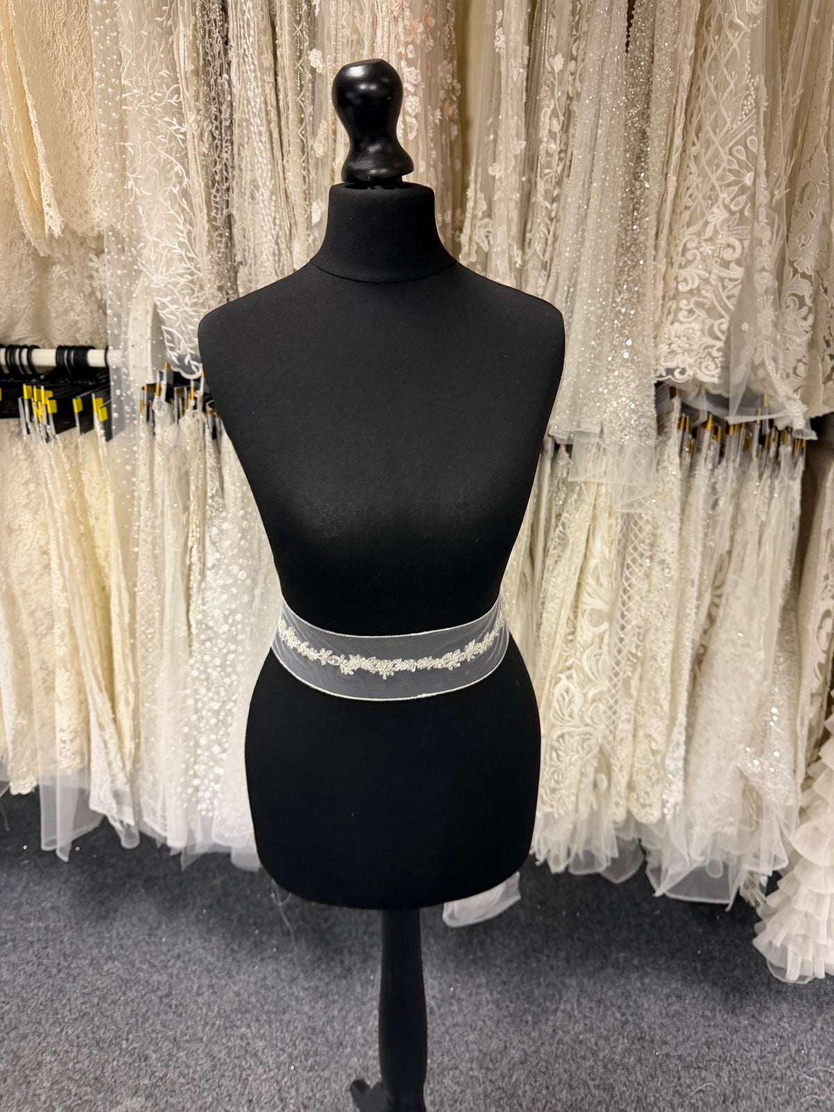 Ivory/Silver Crystal Beaded Edging - T220