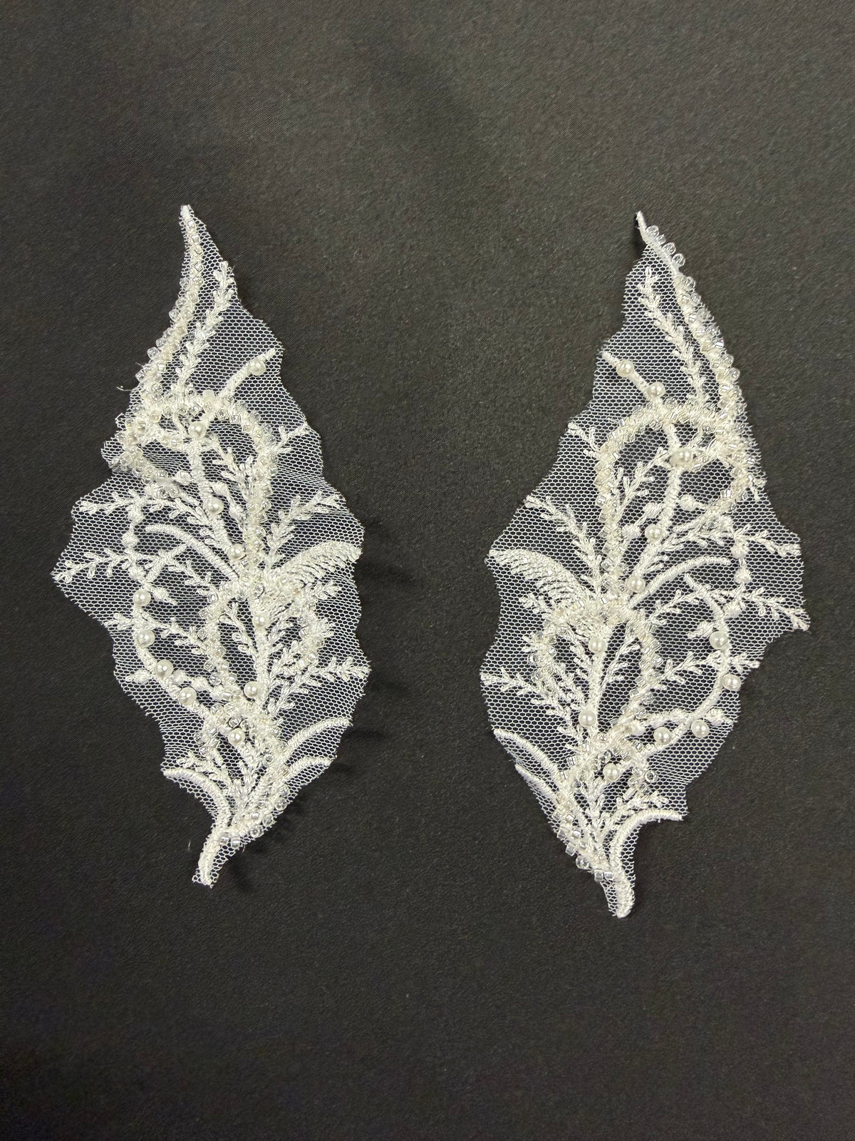 White Beaded Lace Appliques - MT4012