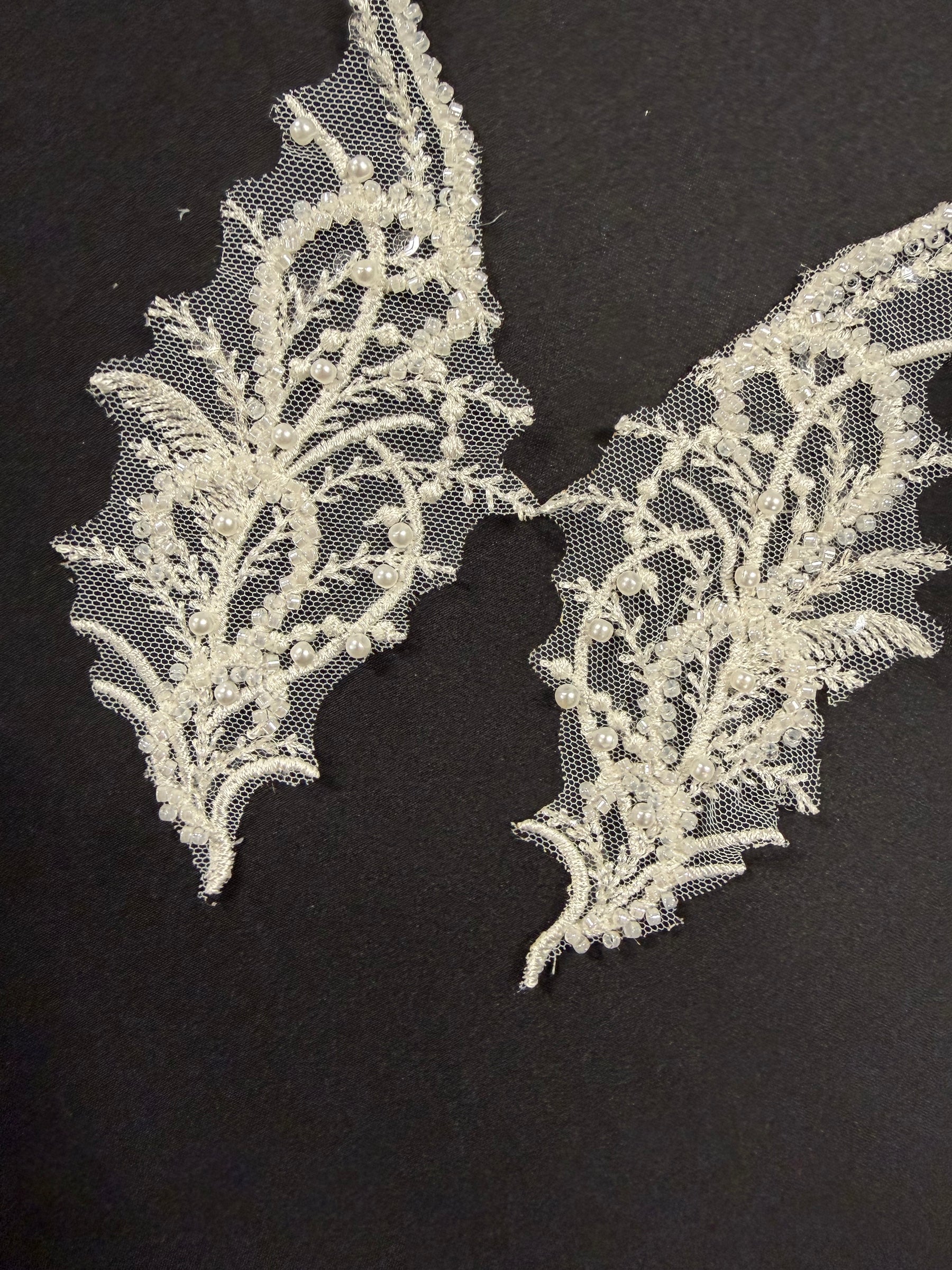 Ivory Beaded Lace Appliques - MT4012