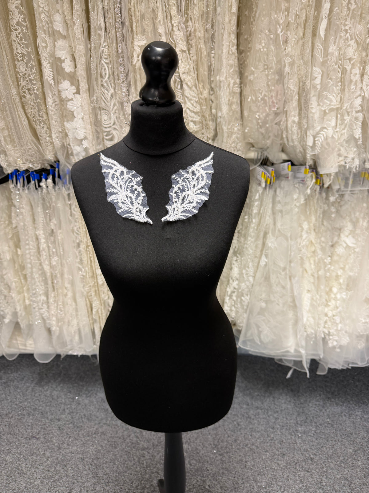 White Beaded Lace Appliques - MT4012